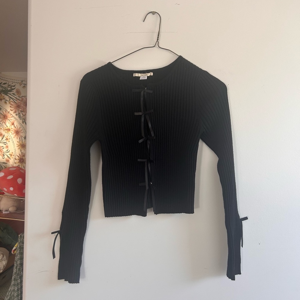 Urban Outfitters Little Bow Ribbed Cardigan
